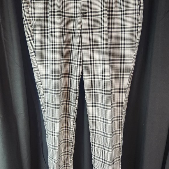 Abercrombie and Fitch Business Trouser - Picture 3 of 7